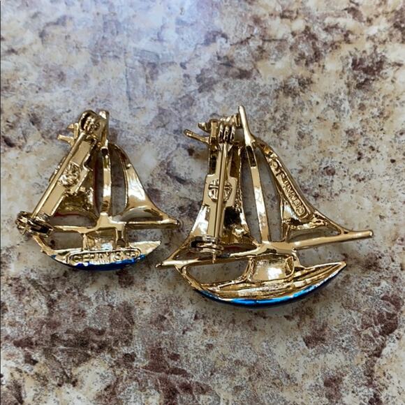 Vintage Gerrys sailboats brooch pins - Picture 3 of 4